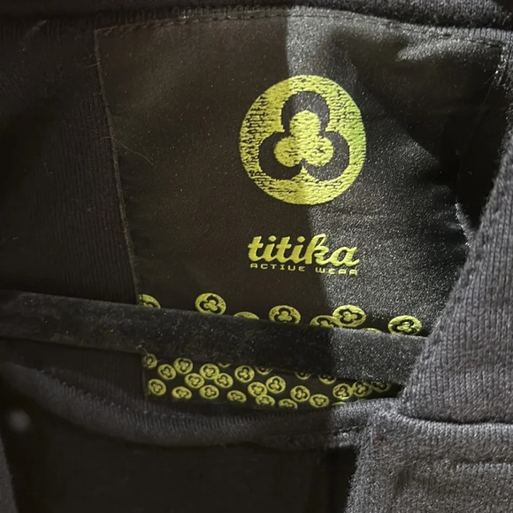 Titika jacket - Picture 2 of 11